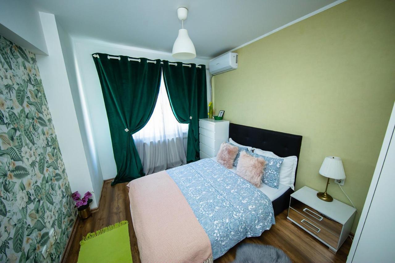 Smart Palas Apartament Iasi Buitenkant foto