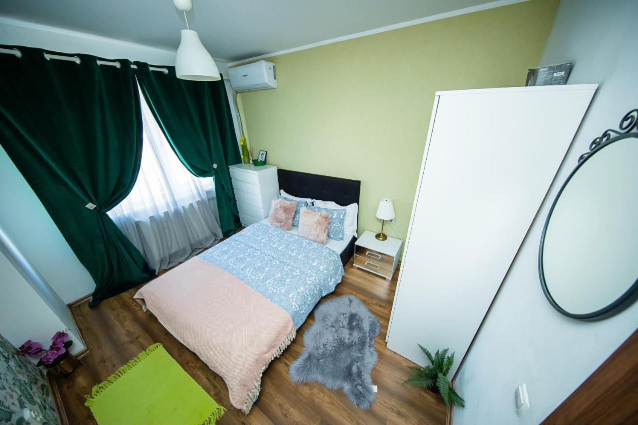 Smart Palas Apartament Iasi Buitenkant foto