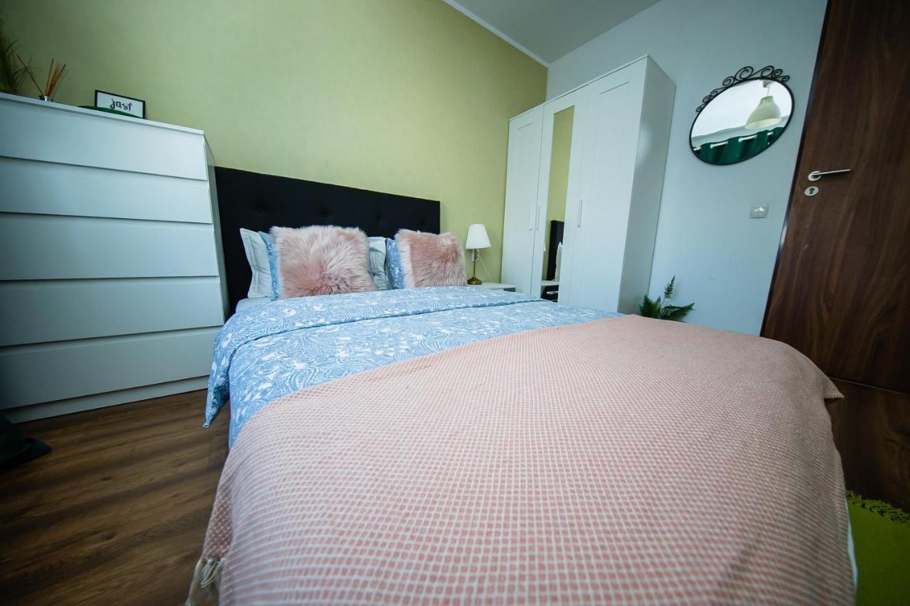 Smart Palas Apartament Iasi Buitenkant foto